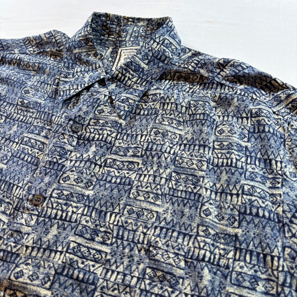 Roundtree & Yorke Mens Large Silk Short Sleeve Geometric Tribal Print Blue Shirt